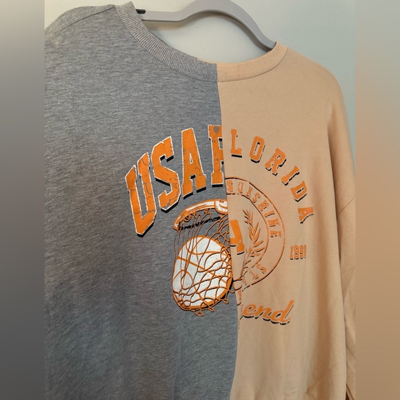 Shein Graphic Crewneck - Picture 2 of 5